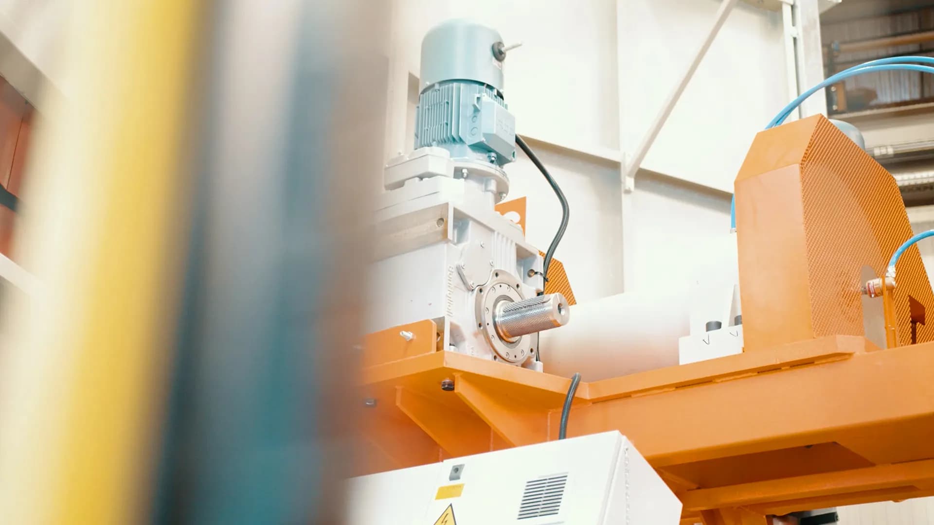 Kunststoffproduktion im Rotationsverfahren bei Geratec